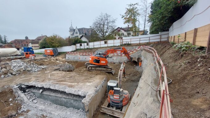 Rückbau und Baugrubensicherung mit Nagelwand in Zug Tiefbauarbeiten der Contratto AG Goldau